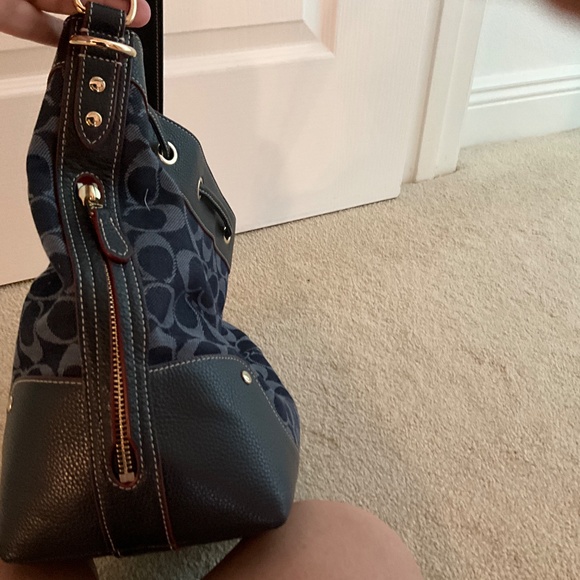 Brand new with tags coach bucket bag. - Picture 8 of 11